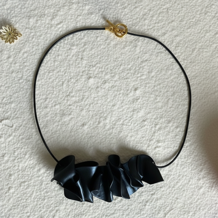 Collana Aria di Creta Nera