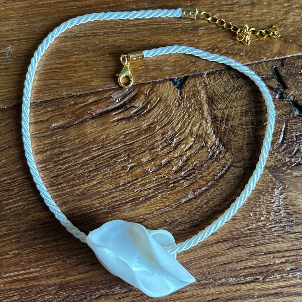 Collana Leaves