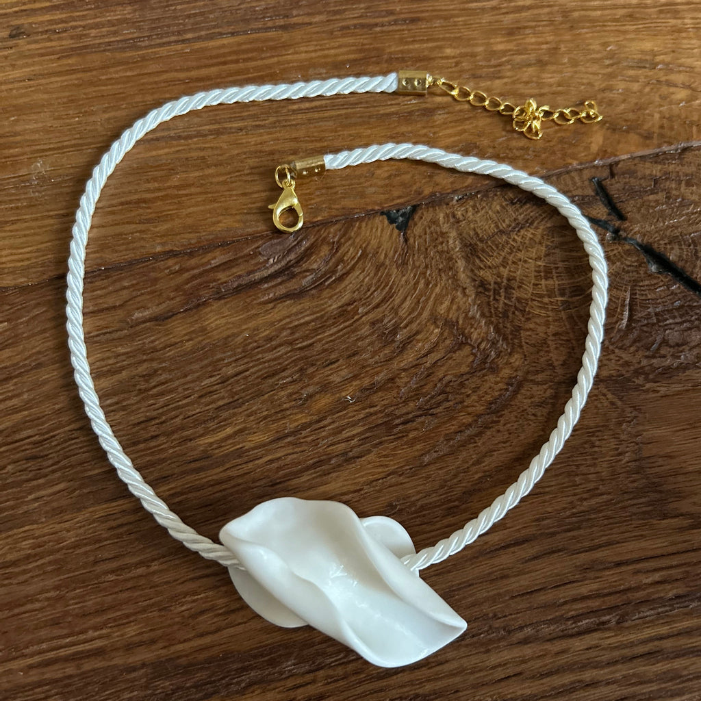 Collana Leaves