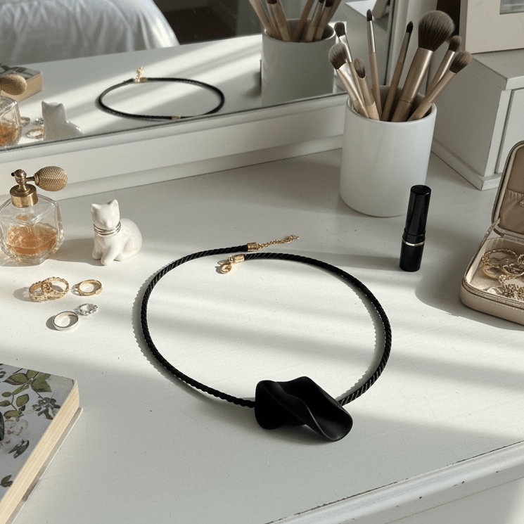 Collana Pendente Leaf Nera - CretArte